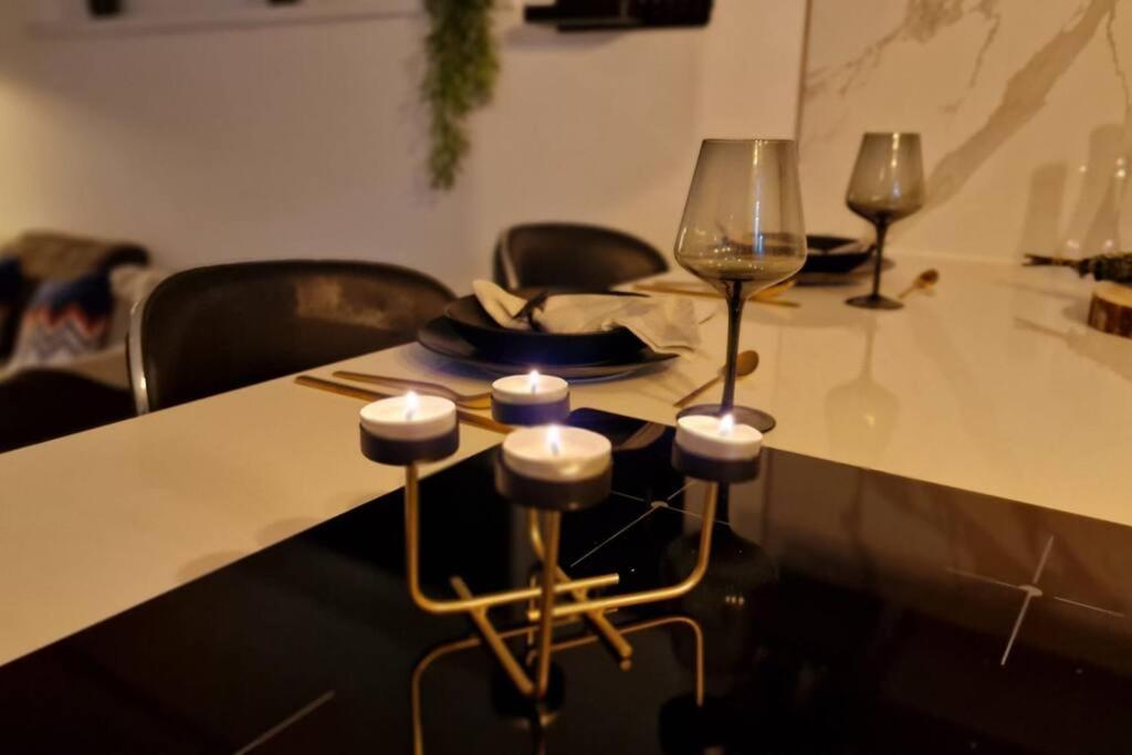 Suite Prestige Logement Neuf Avec Spa Et Ecran De Cinema En Rez De Jardin コルマール エクステリア 写真